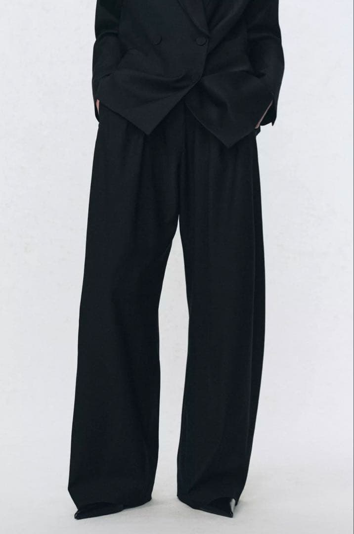 完売品）ZARA × SOSHIOTSUKI ウールダーツパンツ M 新品