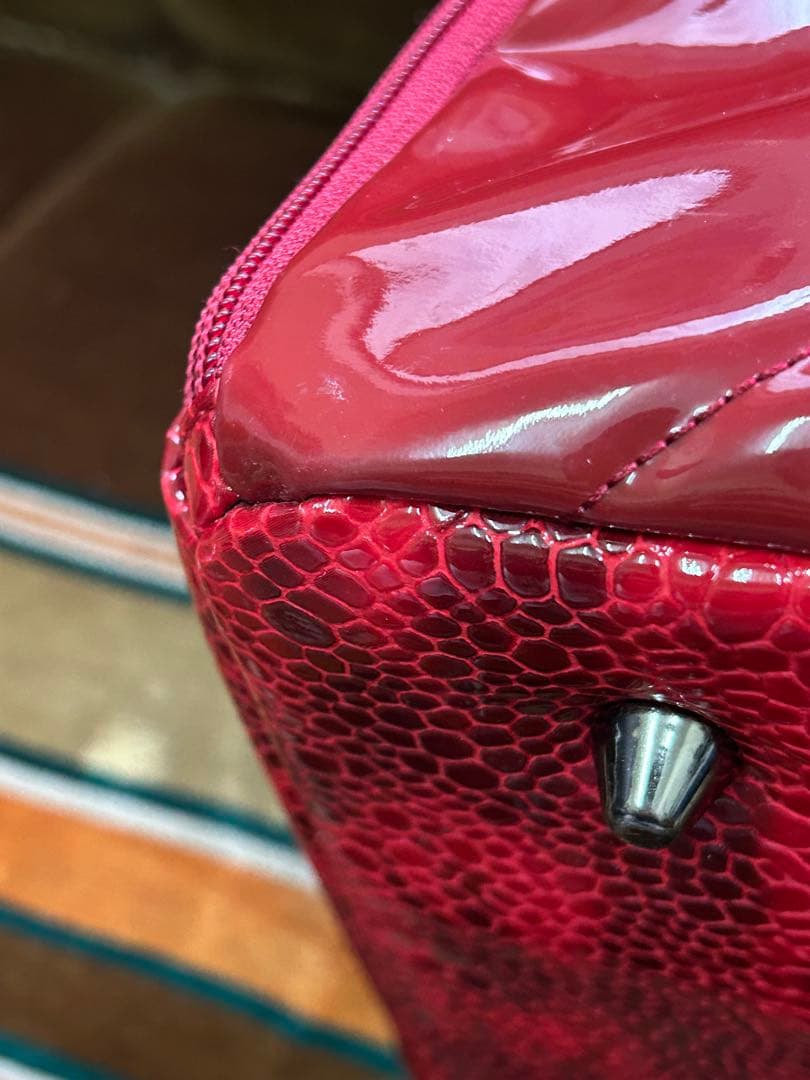 ダンスウィズドラゴン　ボストンバックショルダー付レッド