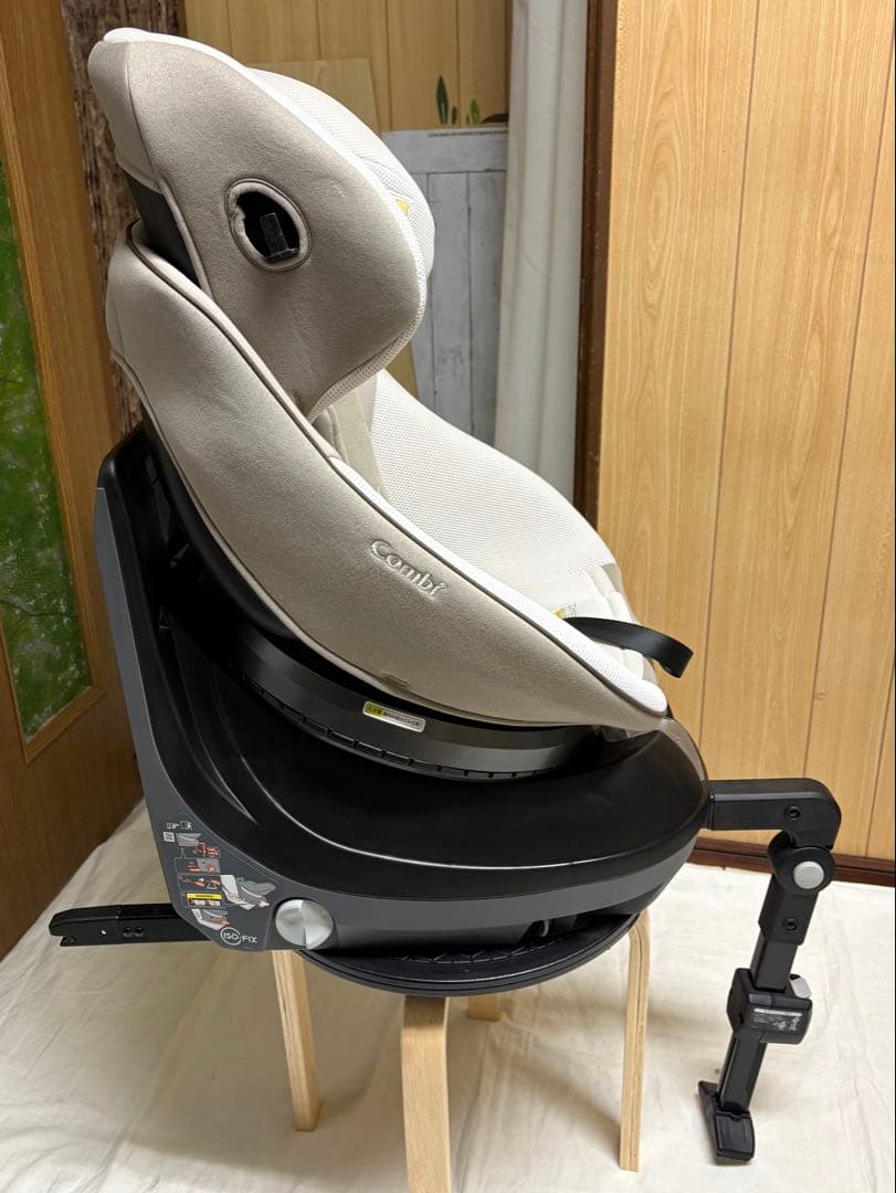 コンビ クルムーヴスマート ISOFIX エッグショック チャイルドシート 美品