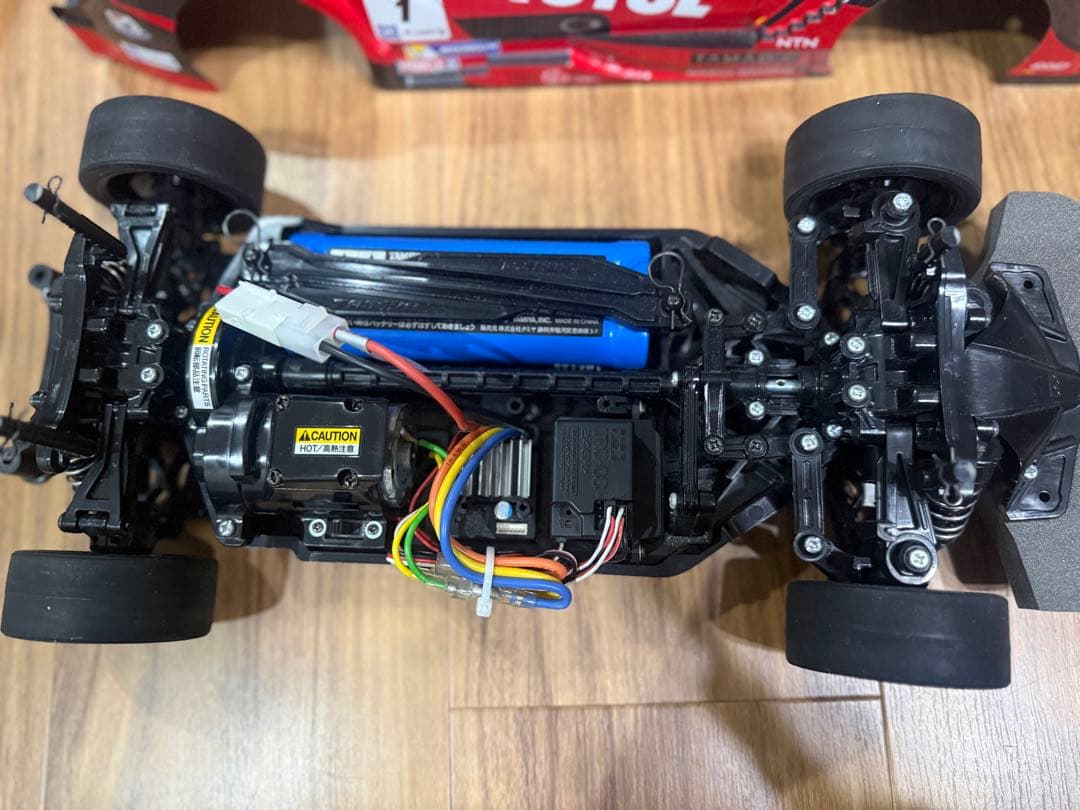 AUTECH Motul GT-R 1/10 ラジコンカー