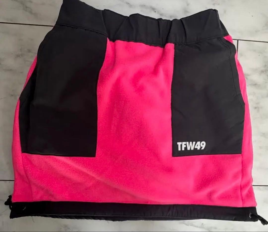 値下げ　TFW49 レディースリバーシブルスカート ブラック グレー ピンク