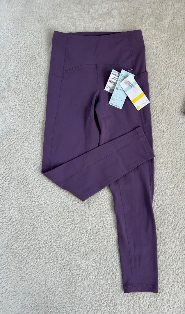 専用　ヨガウェア　パープル　上下セット　新品　Sサイズ