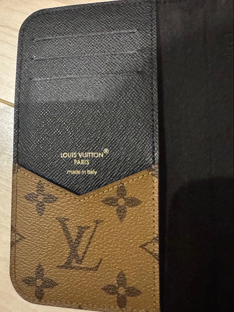 LOUIS VUITTON iPhone15Pro ケース