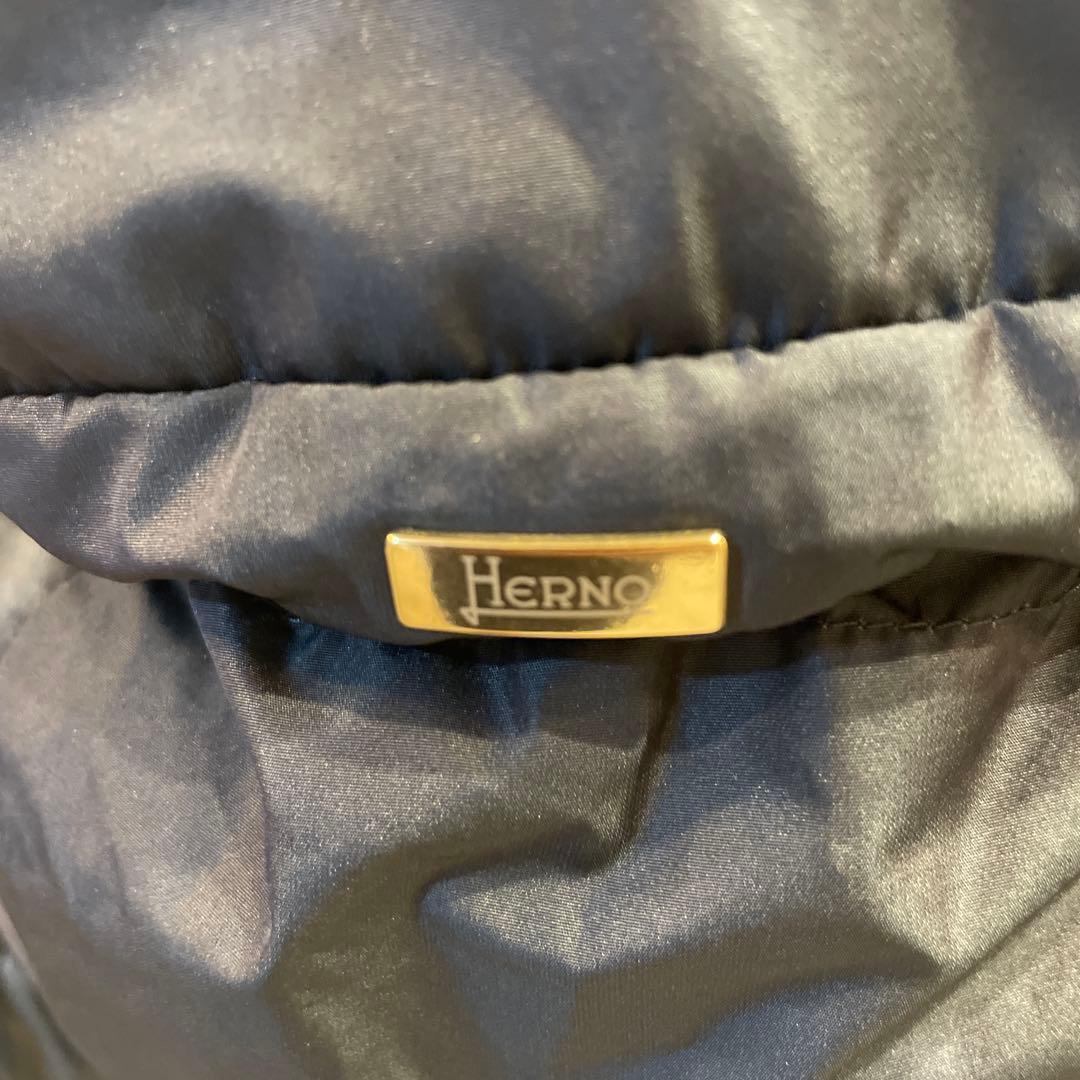 HERNOネイビー フード付きダウンベスト☆