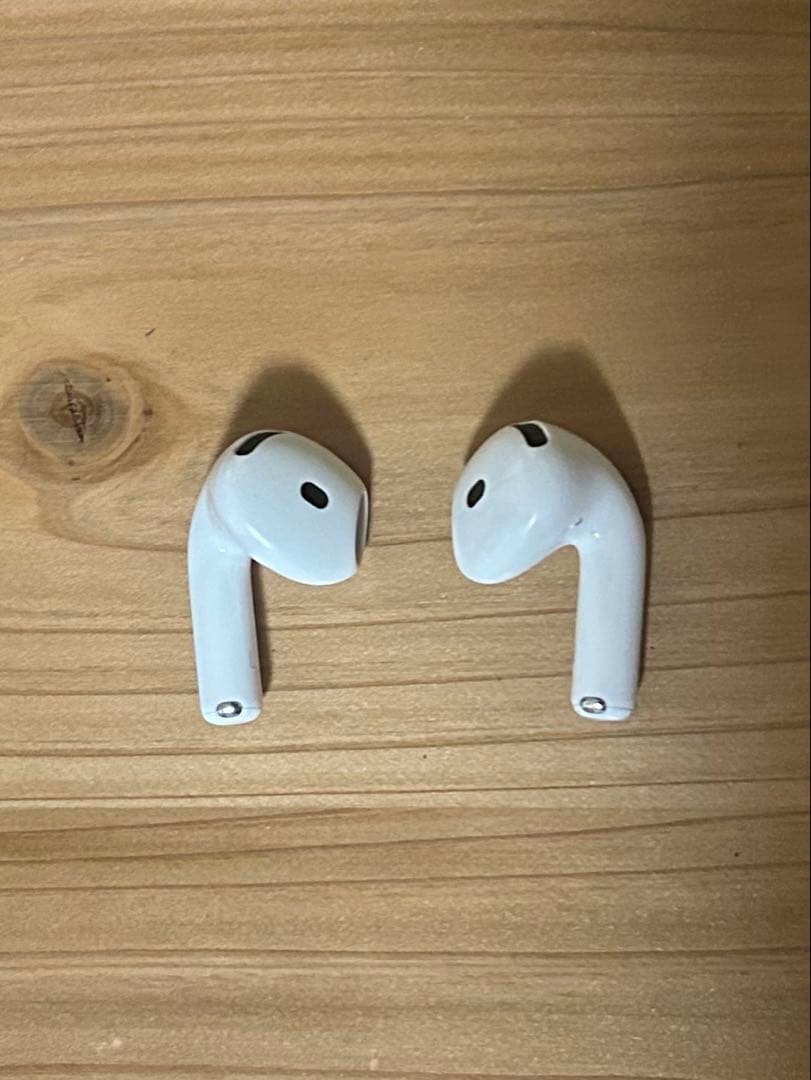 ね*う様 airpods 第4世代　ノイズキャンセリング機能搭