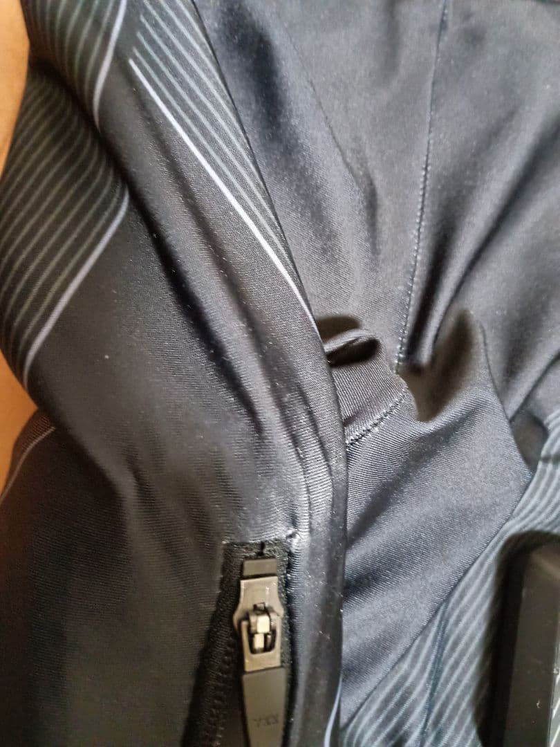 ゆ*じ様 SIXPAD シックスパッド パワースーツライト ヒップ＆レッグコント