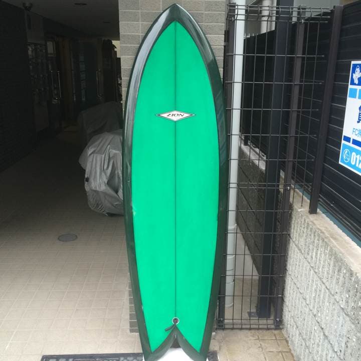 オルタナティブ！ツインキールフィッシュボード！zionサーフボード
