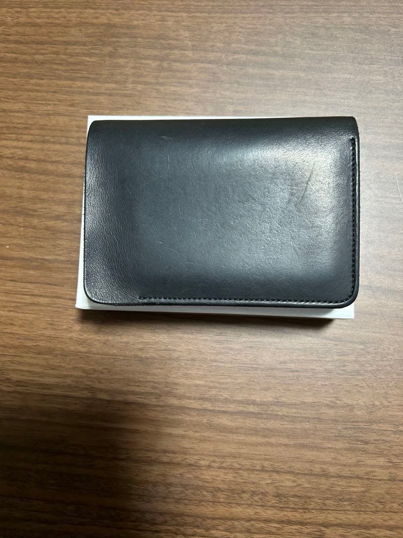 formeShort walletフォルメ黒 レザー 二つ折り財布