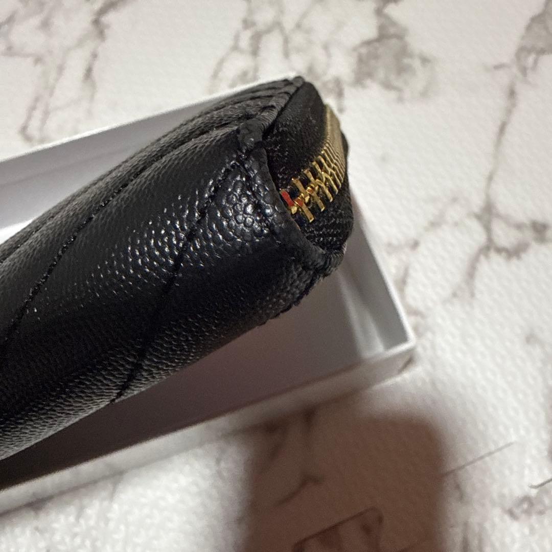 Yves Saint Laurent ブラック長財布 箱付き