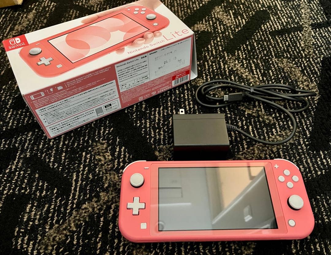 Nintendo Switch Lite ピンク 本体 充電器