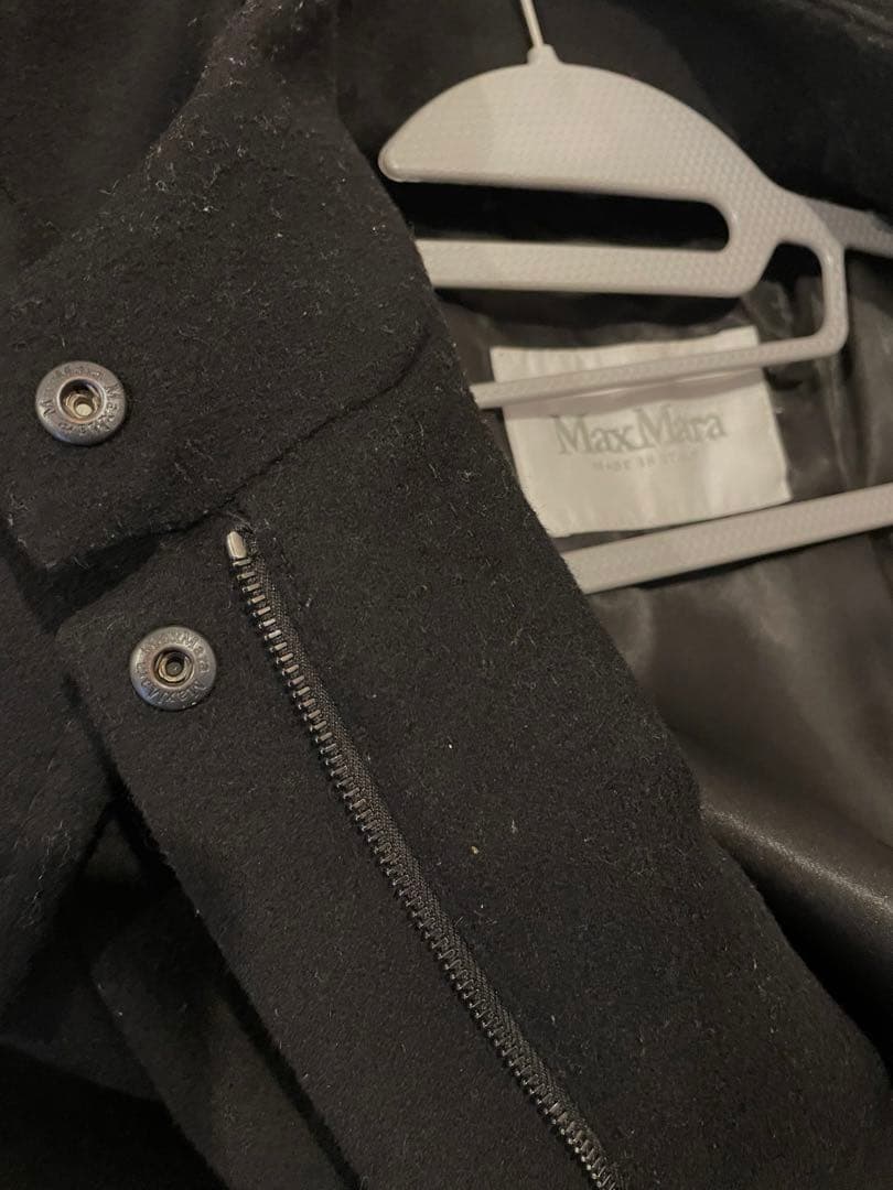 週末タイムSALE Max Mara フード付き黒ロングコート