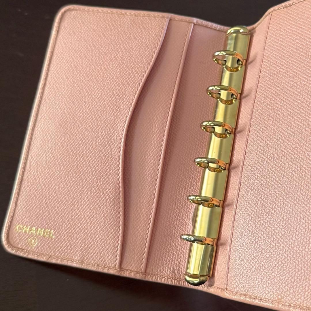 CHANELココボタンA6手帳ピンクキャビアアジェンダ6穴ギャランティカード付
