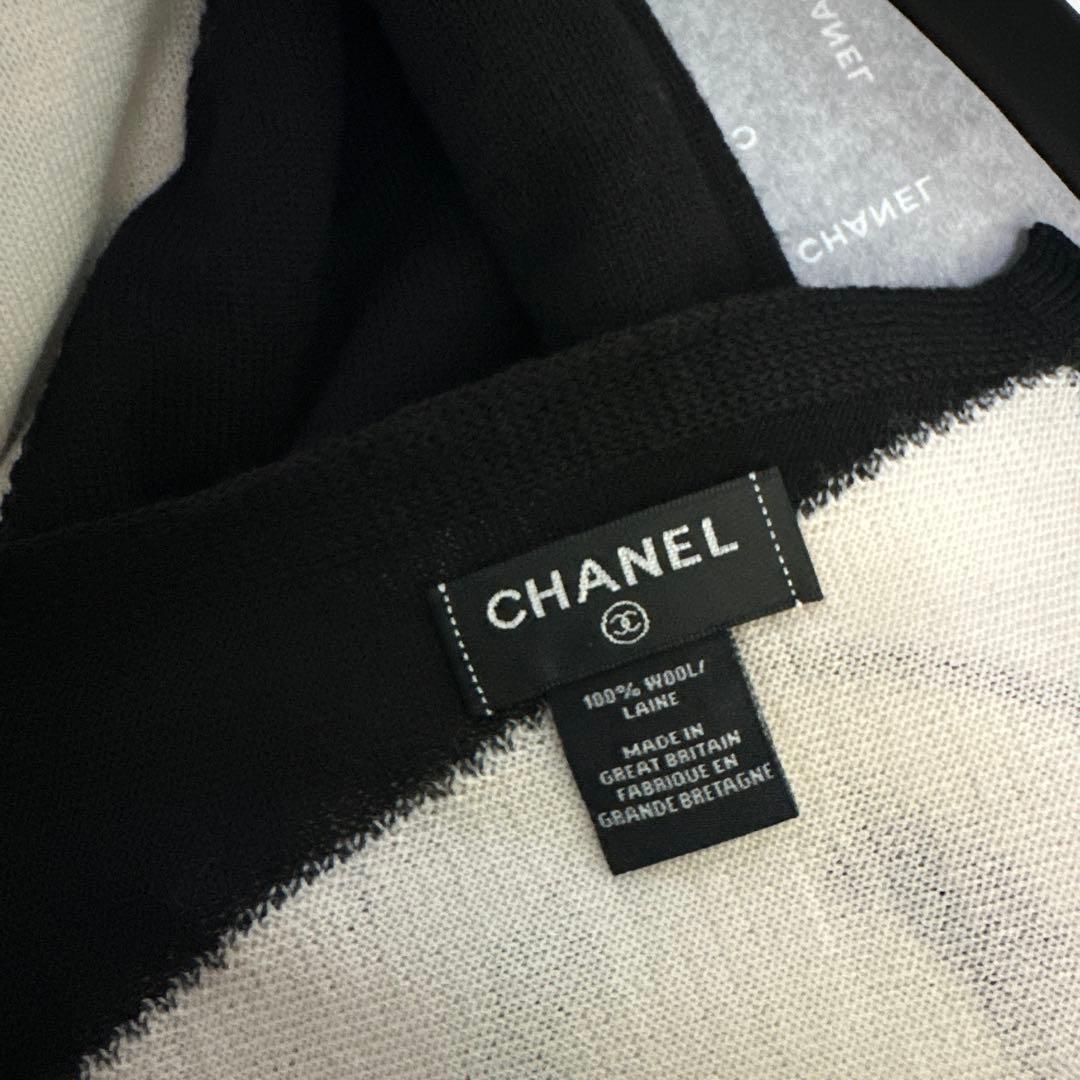 CHANEL ロゴ入りマフラー ブラック/ホワイト