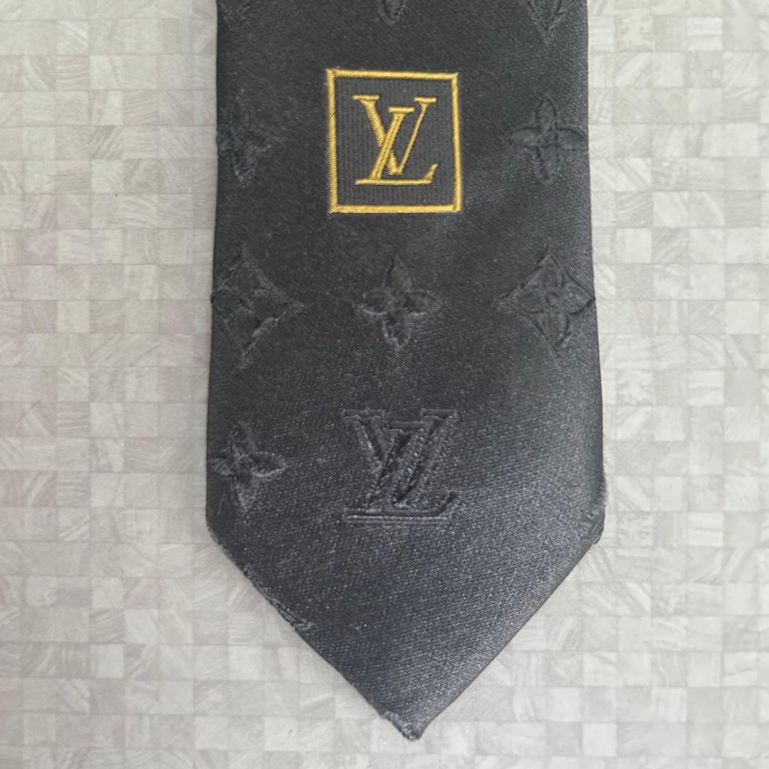 Louis Vuitton ルイ・ヴィトン　ダークグレー　モノグラム ネクタイ