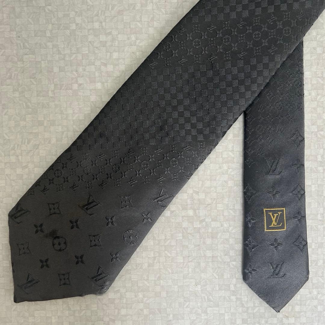 Louis Vuitton ルイ・ヴィトン　ダークグレー　モノグラム ネクタイ