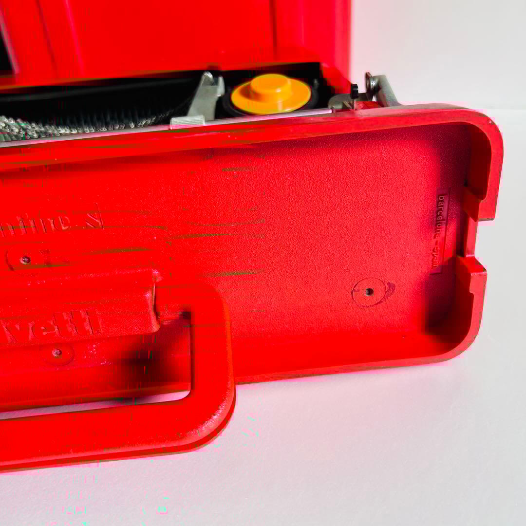 オリベッティ　バレンタイン