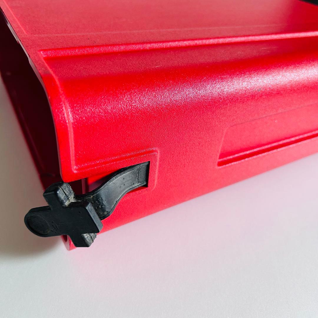 オリベッティ　バレンタイン