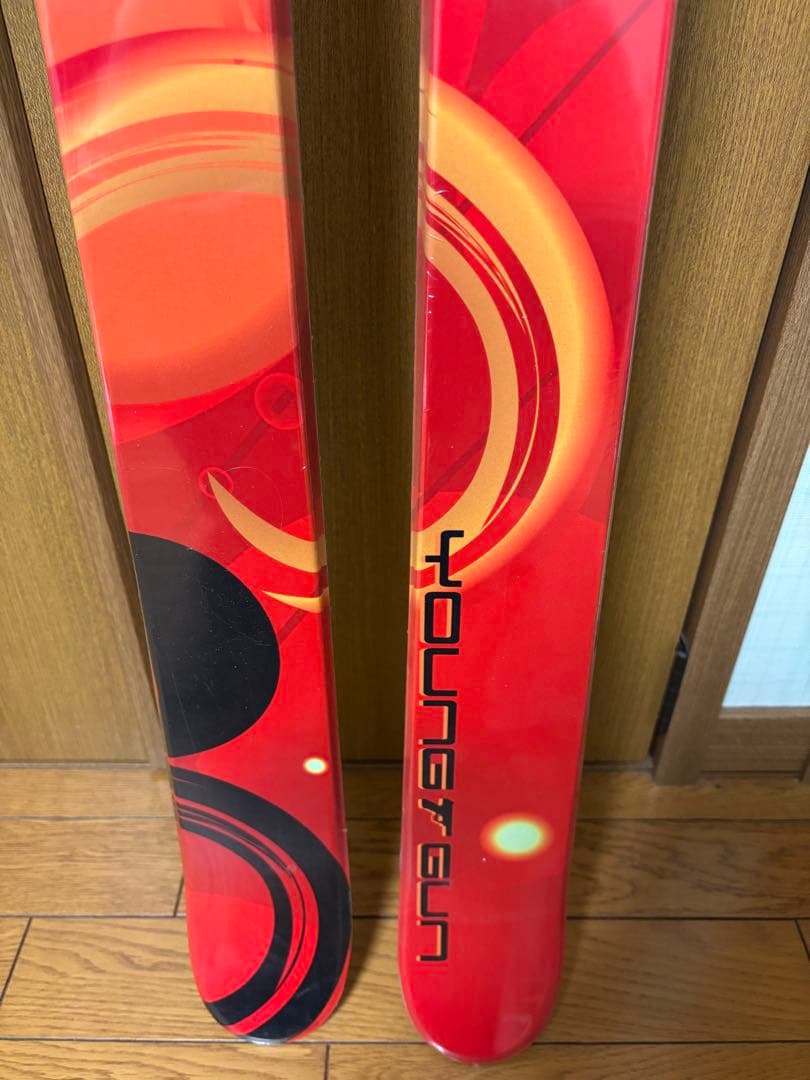 STRICTLY YOUNG GUN スキー板　158cm