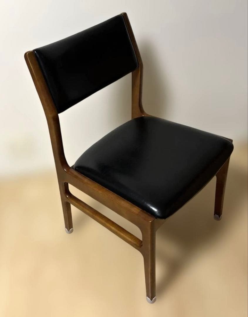 みゆの様 カリモク60＋アームレスダイニングチェア　スタンダードブラック　①