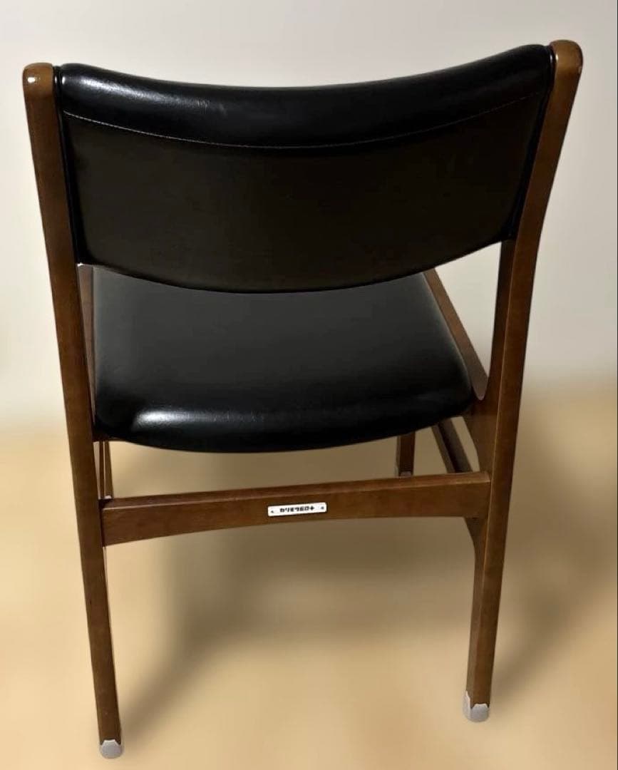 みゆの様 カリモク60＋アームレスダイニングチェア　スタンダードブラック　①