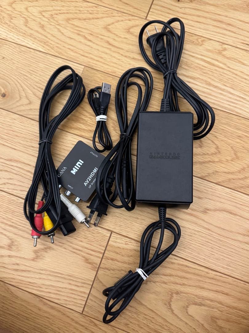 動作確認済　ゲームキューブ本体 ＆ コントローラー3個セット　メモリカード付き