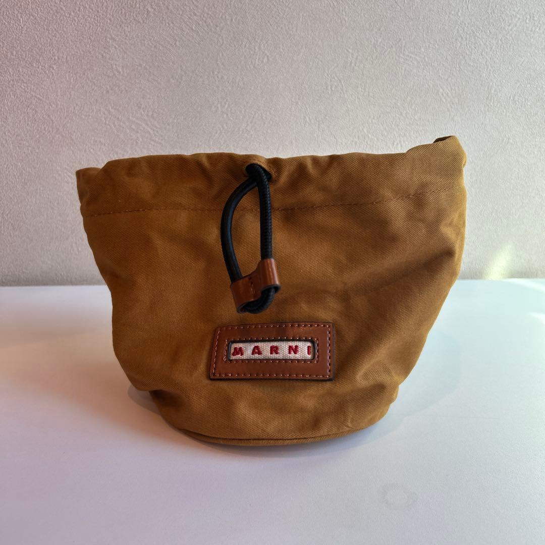マルニ　カゴバッグ　ショルダーバッグ