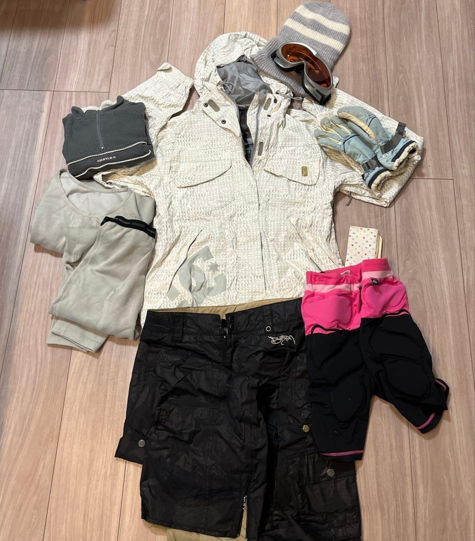 スノーボードウェアセット S ケツパッドやアンダーウェア込み