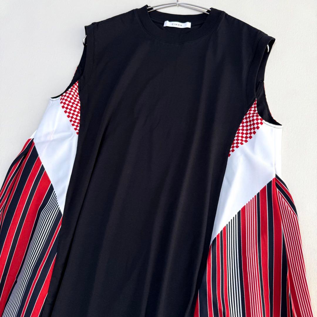 未使用✨チノ✨スカーフ柄フレアマキシワンピース　ブラック・レッド　ノースリーブ