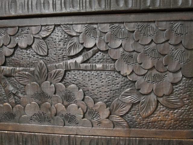 長野県 伝統工芸品 軽井沢彫り 桜 彫刻 4杯抽斗 時代箪笥/整理箪笥/チェスト