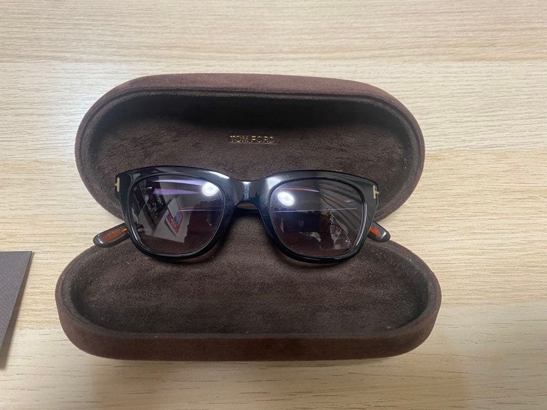 TOM FORD サングラス ブラック