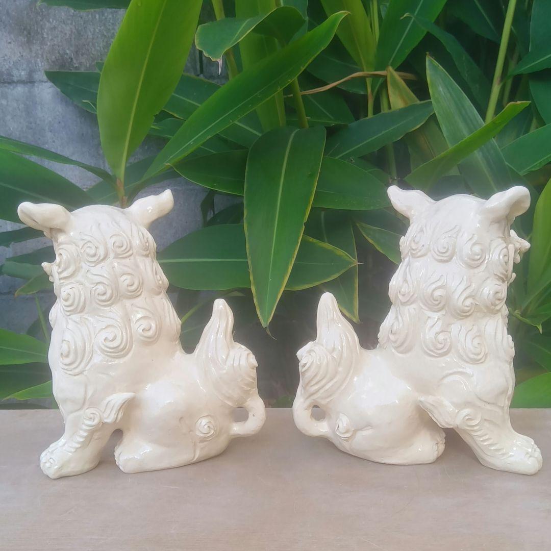 シーサー　白　玉抱き　沖縄　置物　やちむん　魔除け　縁起物