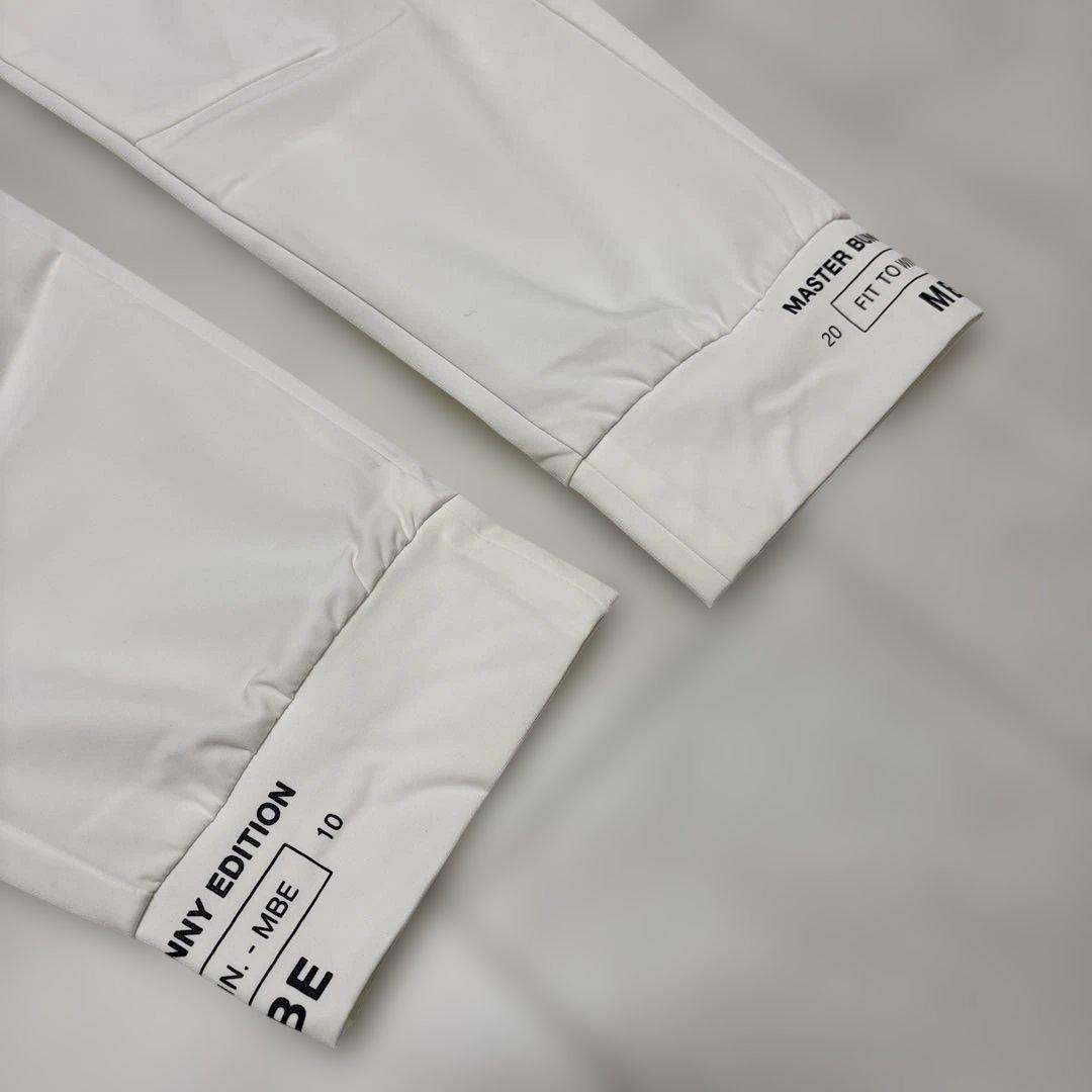 2023モデル MASTER BUNNY EDITION 蓄熱ゴルフパンツ 5