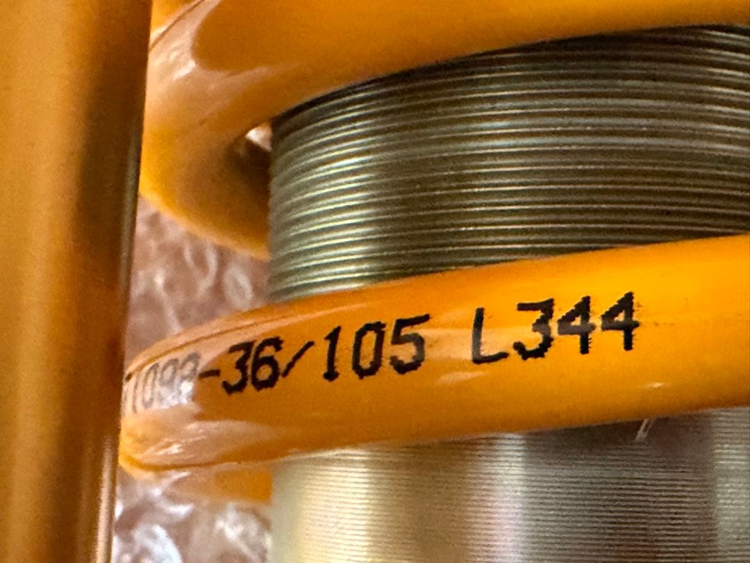 未使用 ドゥカティDUCATI ムルティストラーダ1000 リアサス オーリンズ