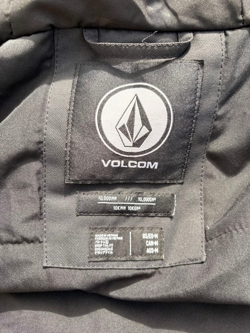 VOLCOM フード付きスノーボードウェア