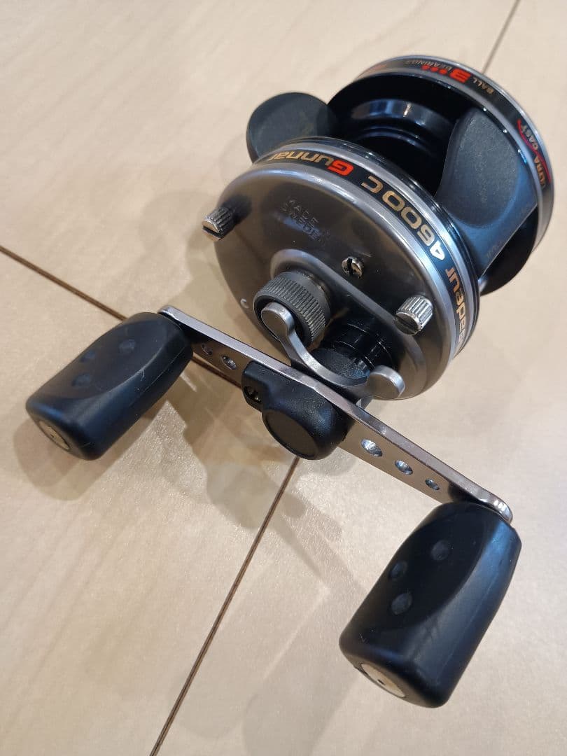 AbuGarcia ambassadeur 4600C　予備ハンドル付き