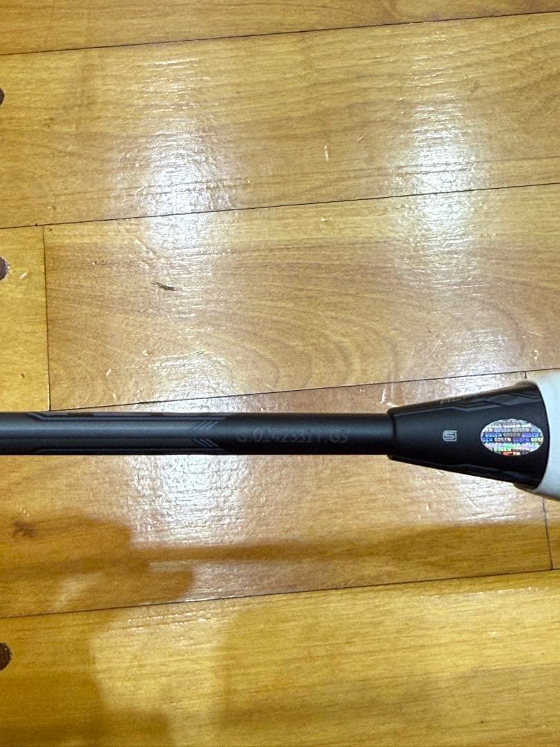 ゴーセン　バドミントンラケット　グングニル07R