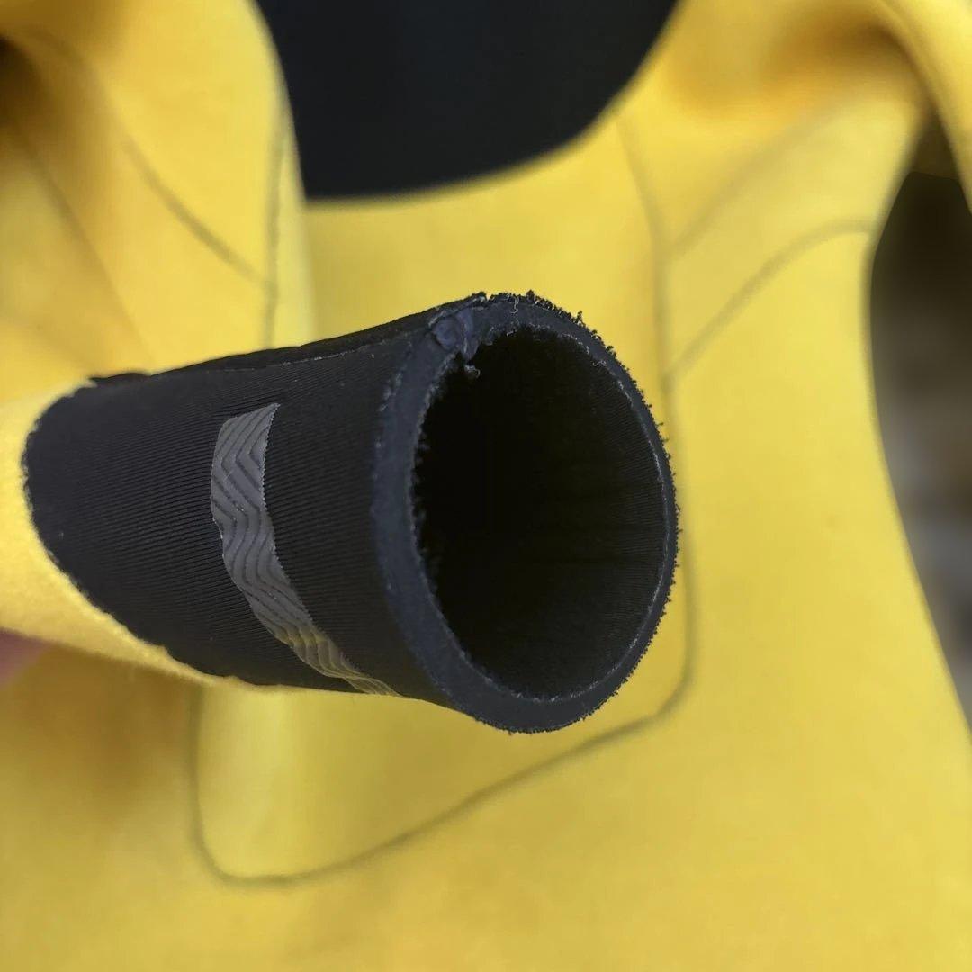 BEWET ブラック セミドライスーツ