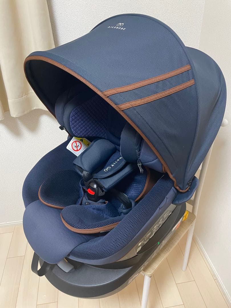 エールべべ　チャイルドシート　クルットRウィ