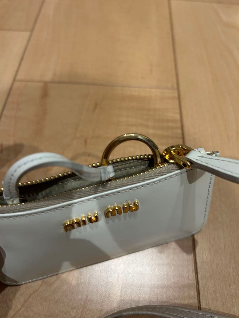 ☆本日限り値下げ☆ミュウミュウ キーケース 新品未使用