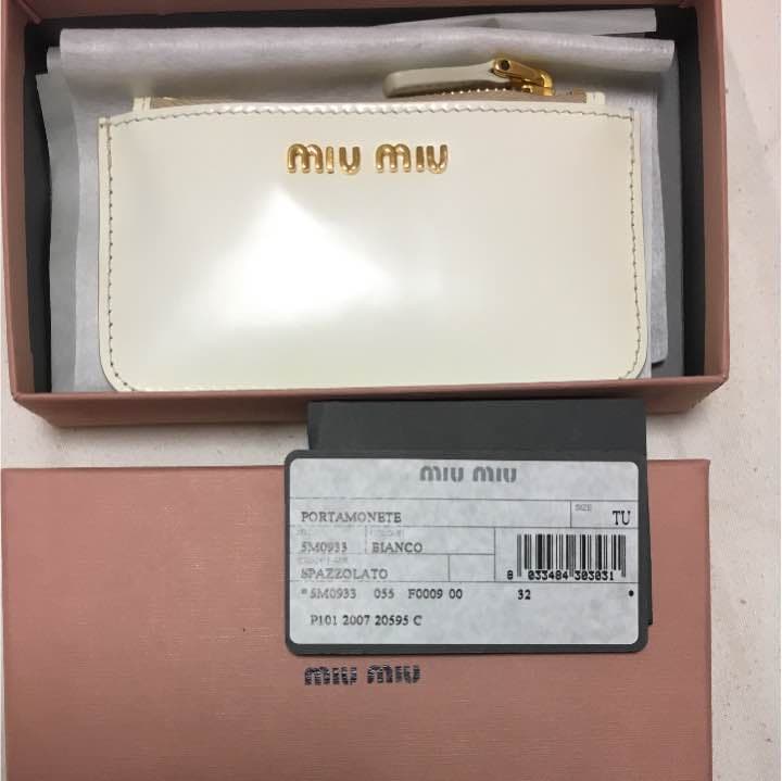 ☆本日限り値下げ☆ミュウミュウ キーケース 新品未使用