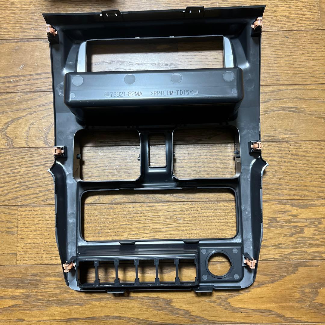 スズキキャリー純正ラジオとカバー