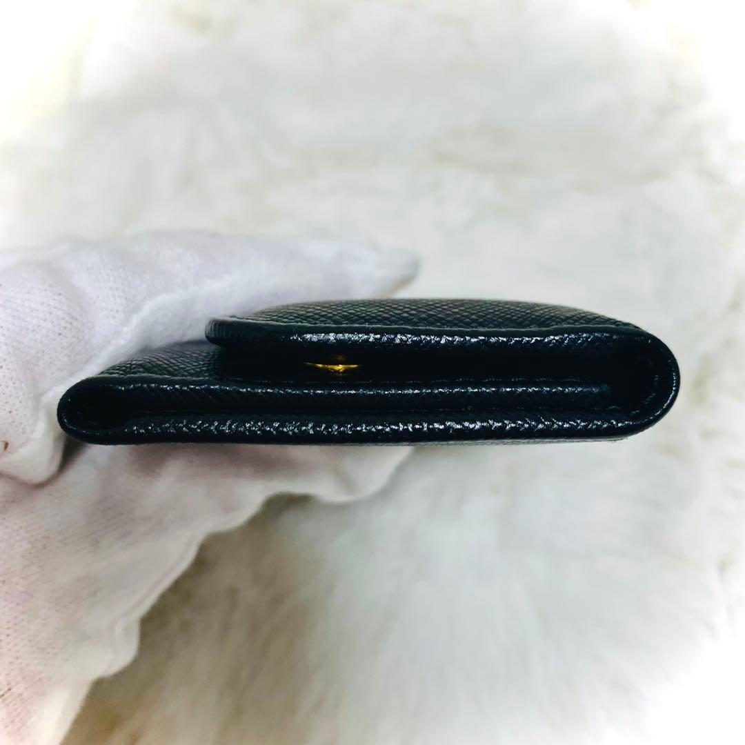 【極美品】PRADA プラダ 6連 レザーキーケース　黒