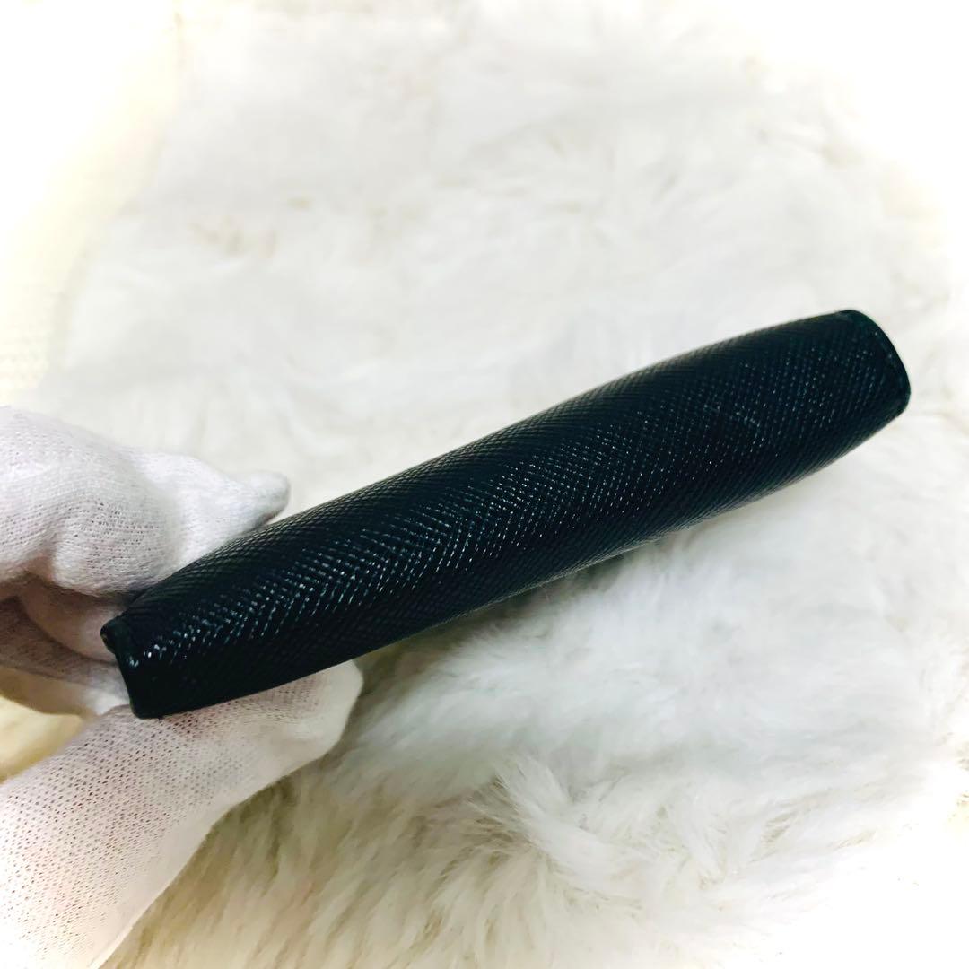 【極美品】PRADA プラダ 6連 レザーキーケース　黒