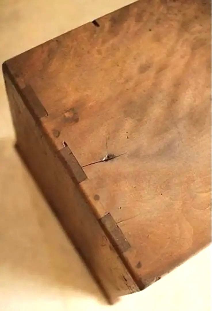 古く味のある木製の机　引き出し2杯　ローテーブル　作業台　古家具　古民家