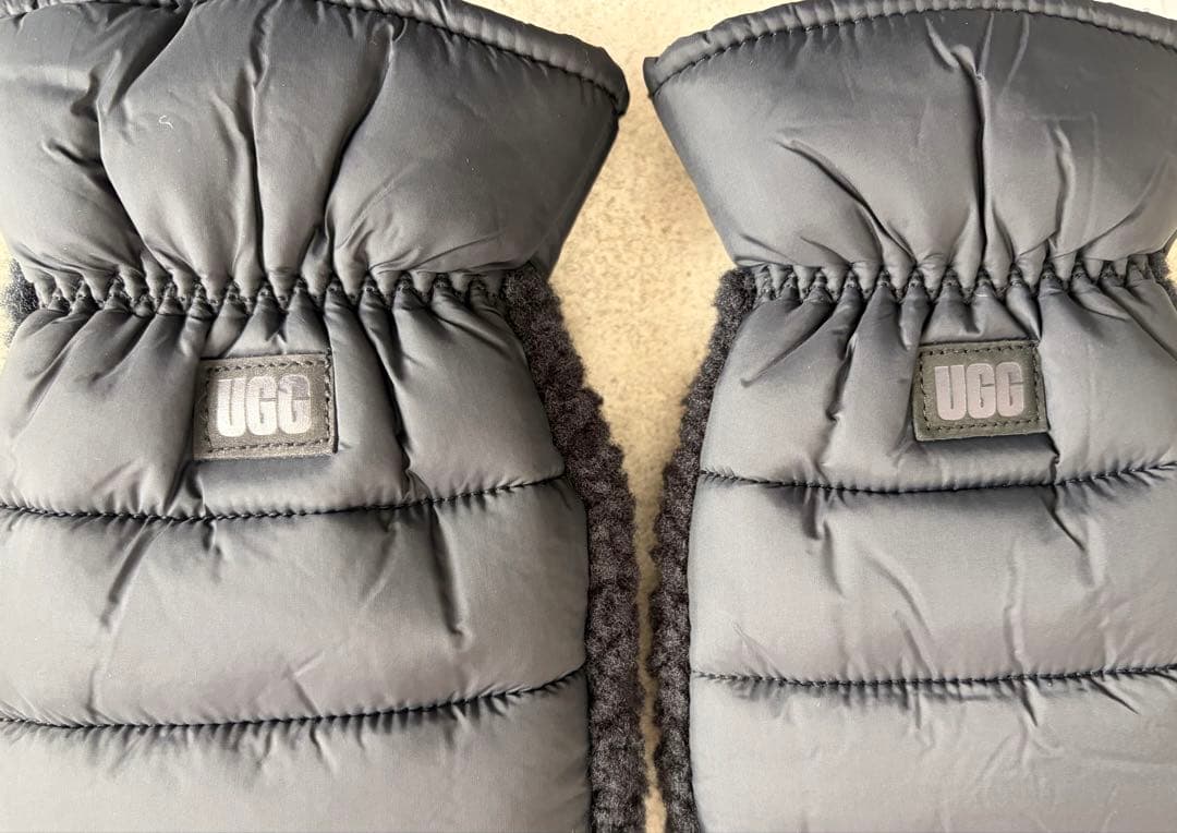 UGG 手袋 グローブ ミトン ブラック 黒 レディース S〜Mサイズ