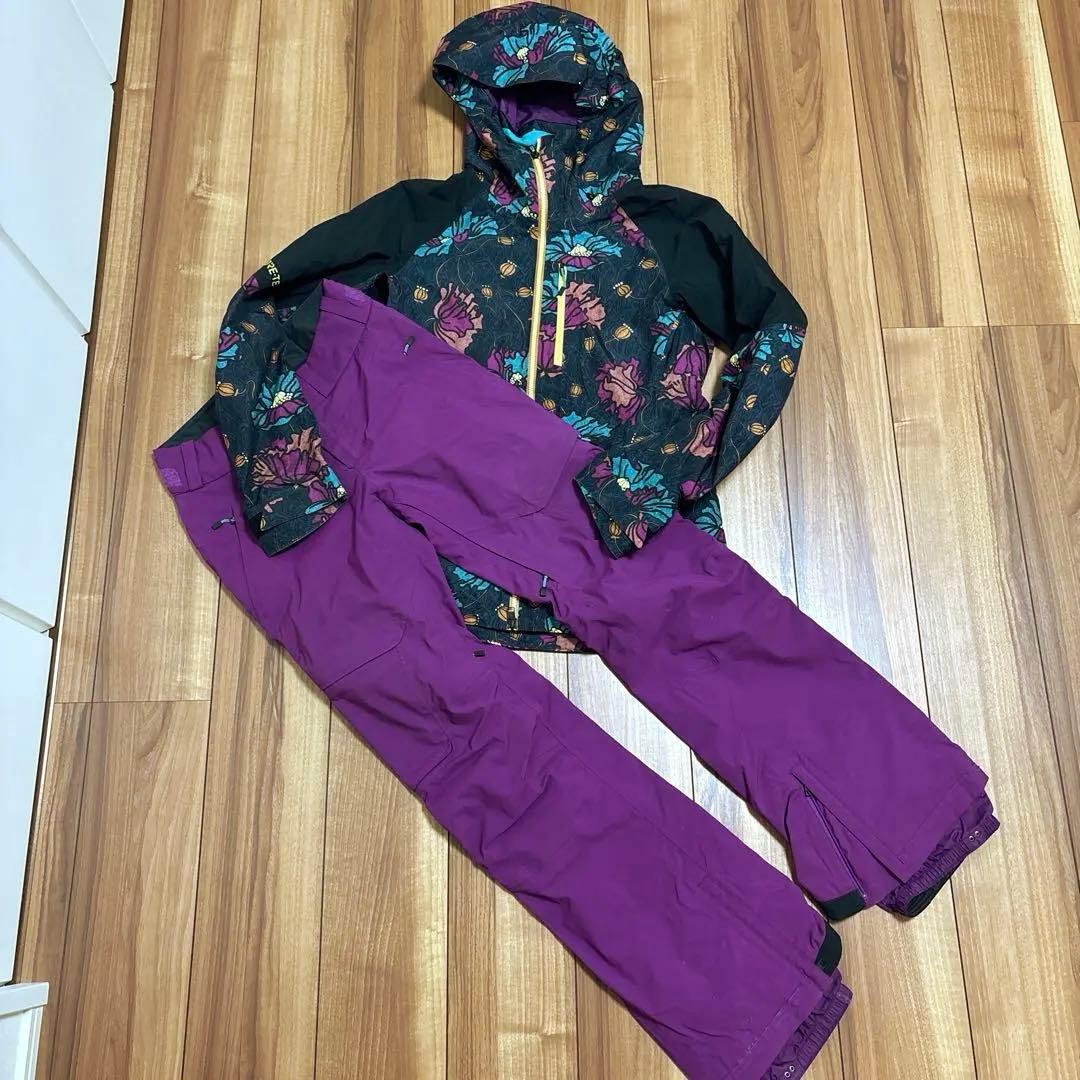 値下げ　美品　バートン　BURTON AK ゴアテックス　レディース　上S下XS