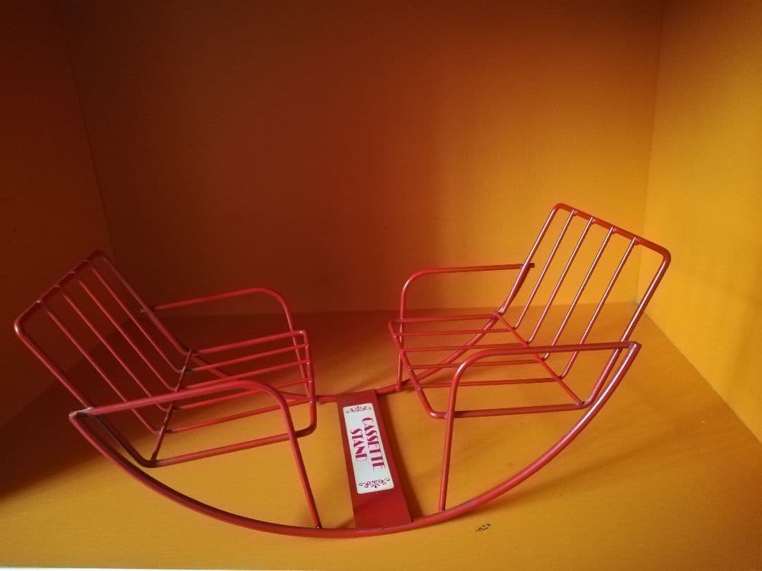 カセットテープ　カセットスタンド　昭和レトロ　ファンシー　80年代　赤　ラック