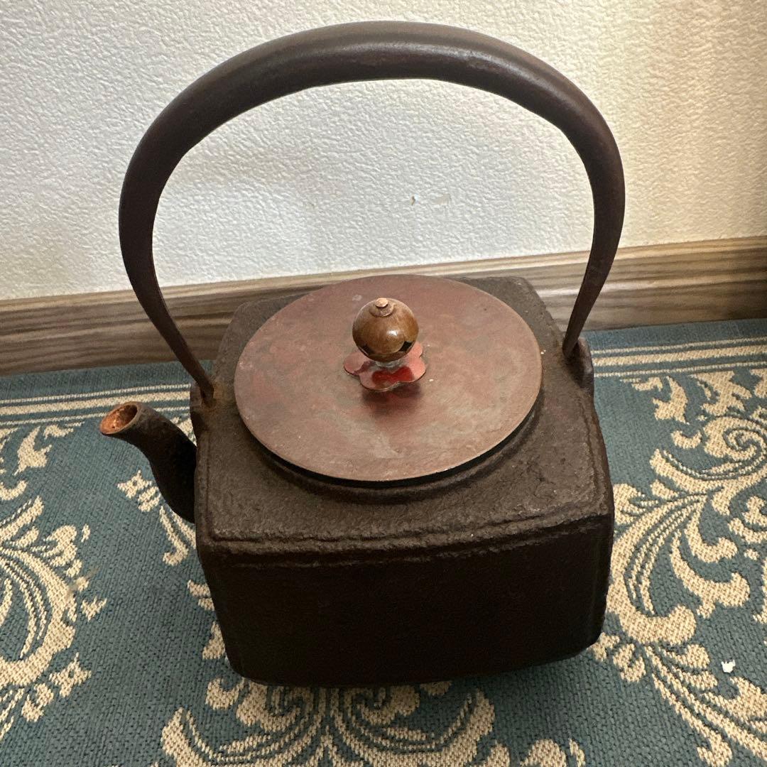 鉄瓶 正方形 明治 急須 煎茶道具 茶道具 茶器 金属工芸 時代物 古民家