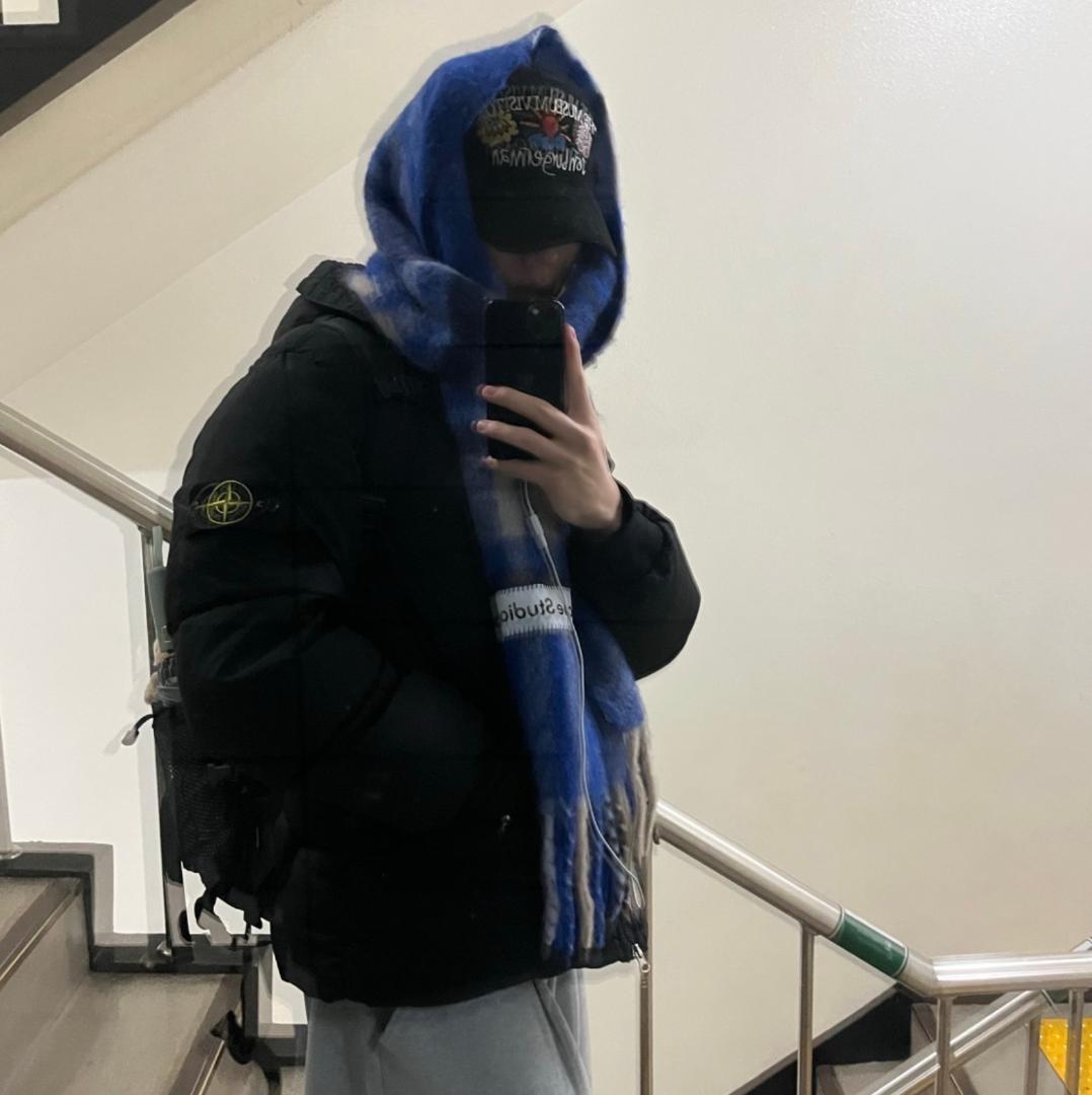 【入手困難】Acne Studios マフラー　モヘアタータンスカーフ