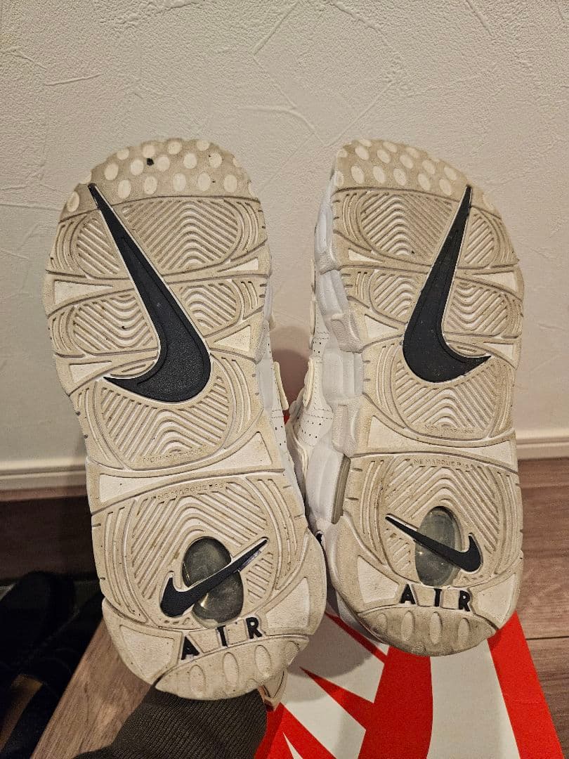 NIKE モアテン 白 23.5